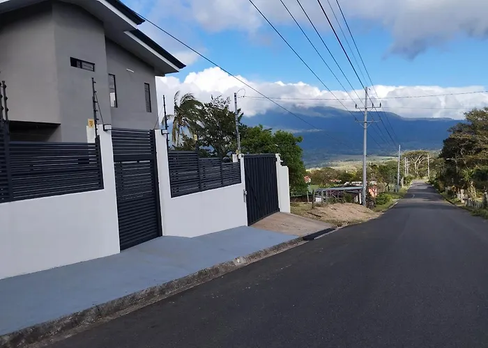 Casa Con Piscina Y Jacuzzi, Vista Al Volcan Tenorio * Martirio